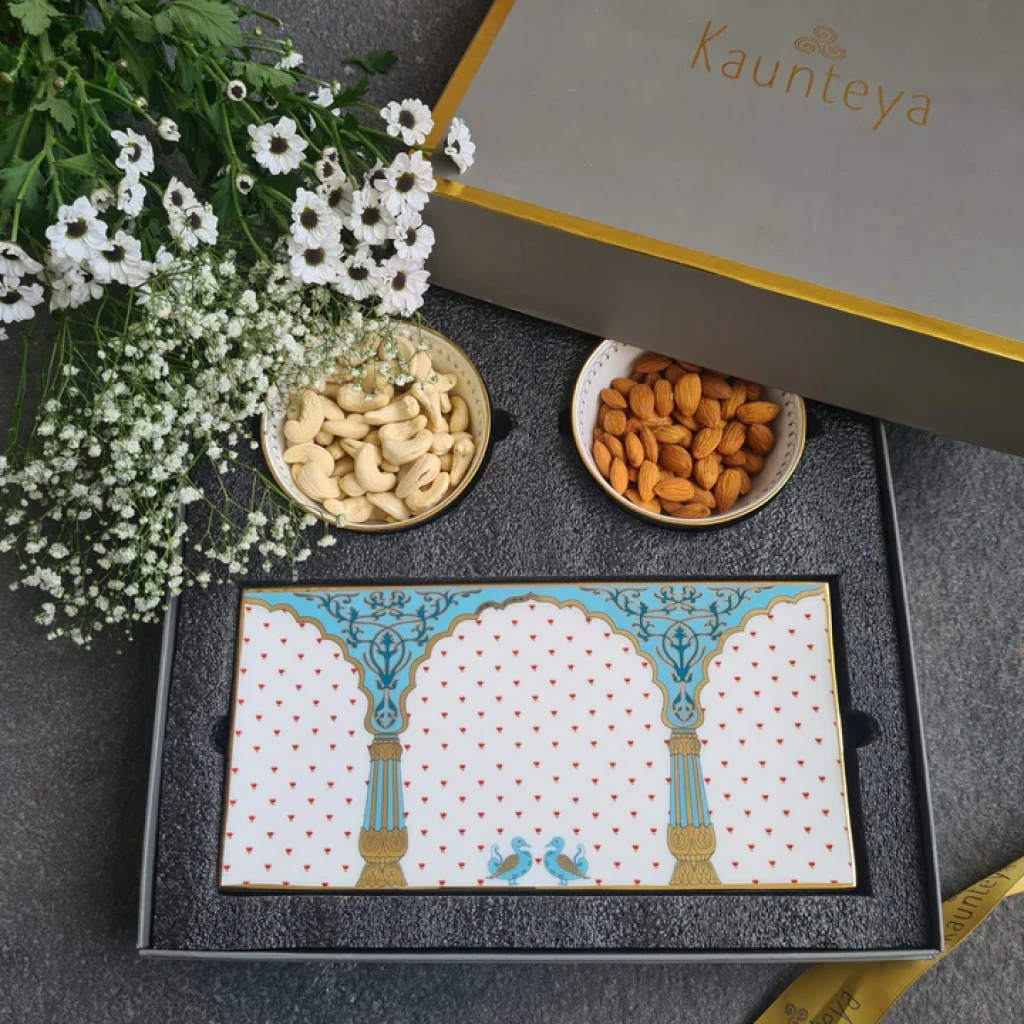 Kaunteya Dasara Gift Set (Cookie Plate and 2 Soup Bowls)
