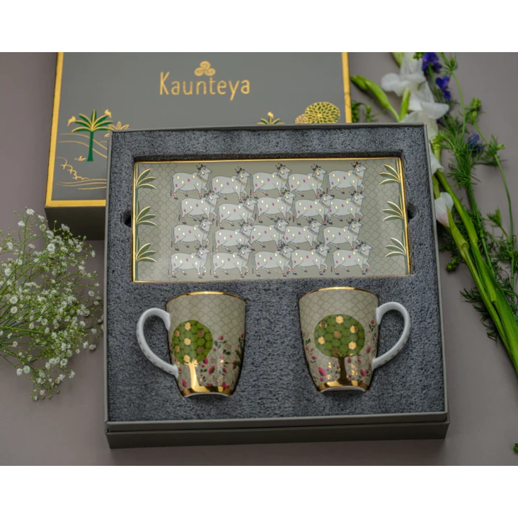 Kaunteya Pichwai Gift Set (Pichwai Green Cookie Plate and 2 Green Mugs)
