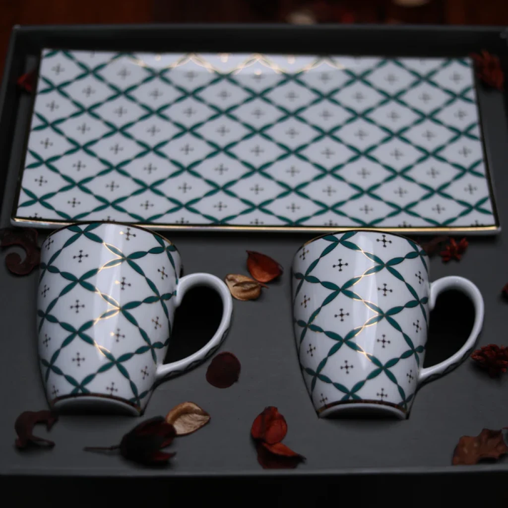 Kaunteya Jyamiti Gift Set (Jyamiti Cookie Plate and 2 Coffee Mugs)
