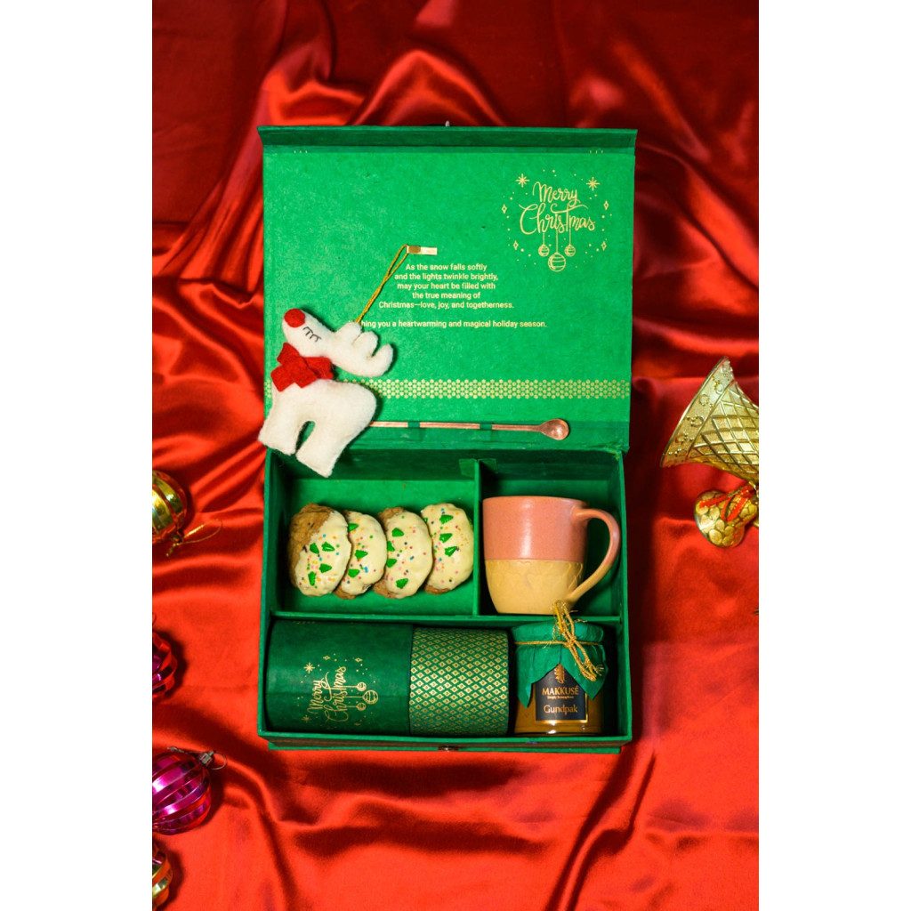 Makkusé Large Christmas Gift Box